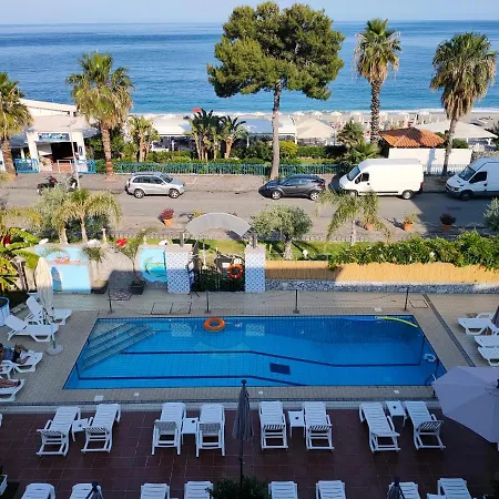 Apartment Taormina By The Sea