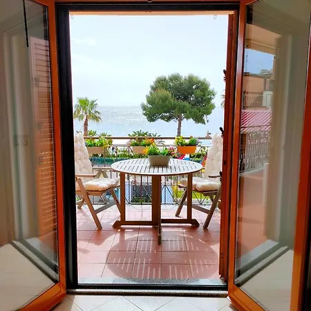 Apartment Taormina By The Sea *