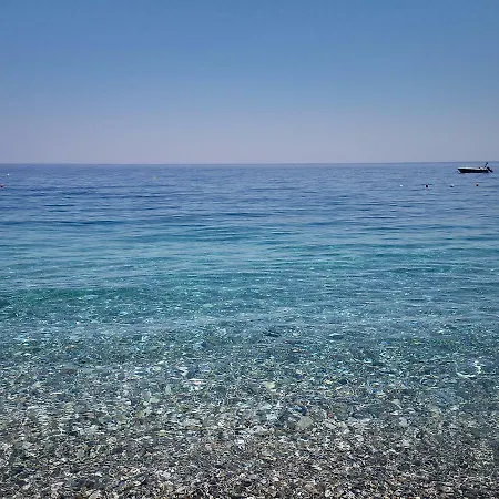 Apartment Taormina By The Sea